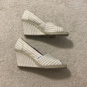 Toms Linen Wedges